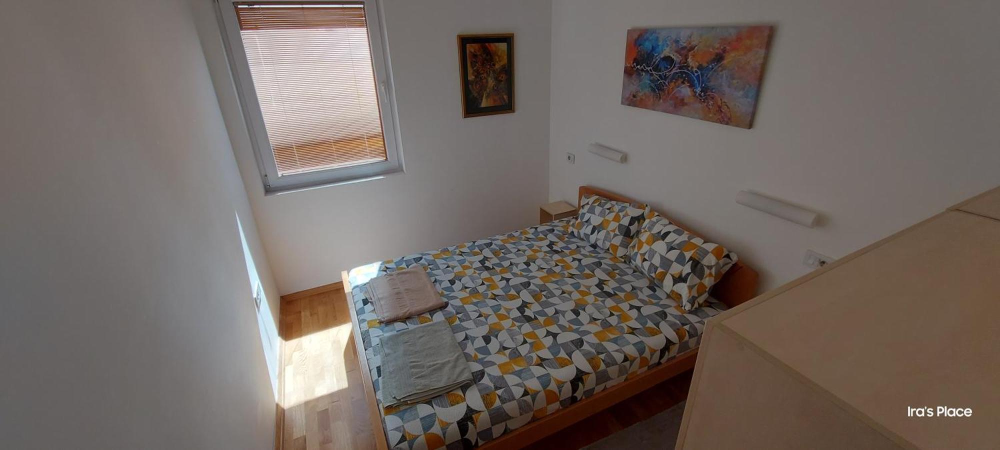 Ira'S 2 Bedroom Central Place With Private Parking 斯科普里 外观 照片